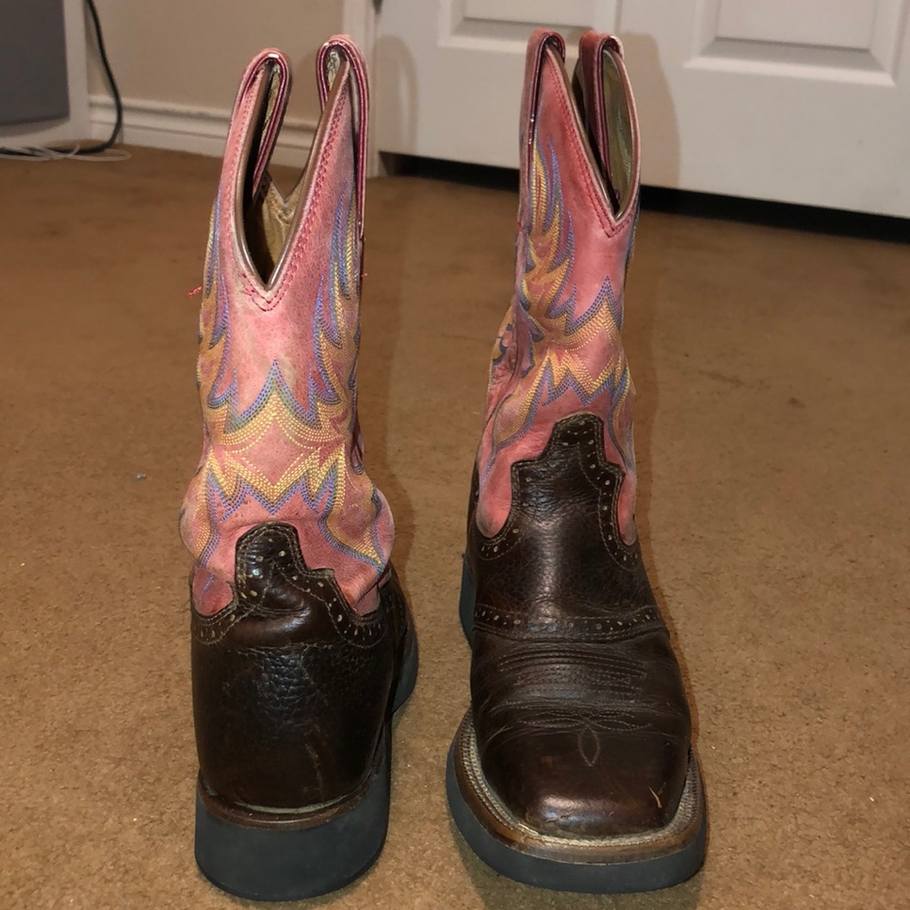 Boots - Picture 4 of 5